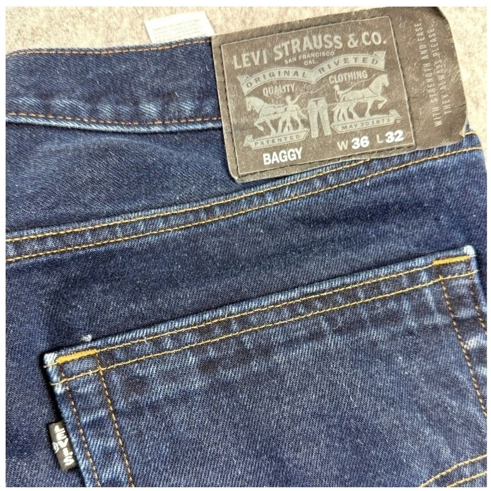 Levi's Mens Jeans 36x30 Baggy Dark Wash Indigo Denim‎  Classic Workwear Blue